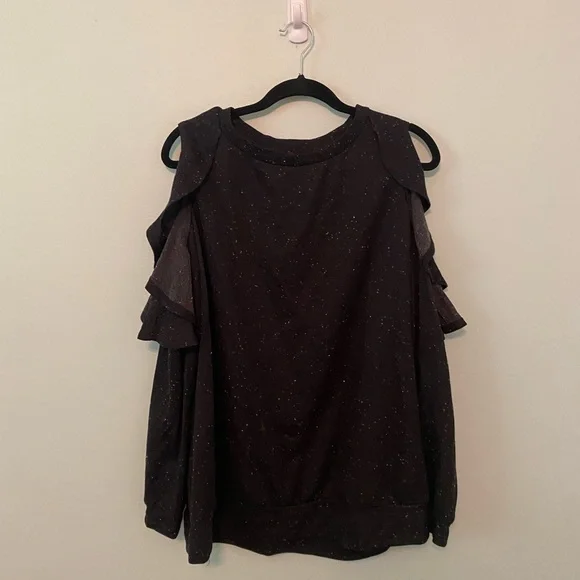 Open shoulder ruffle maternity sweater - Picture 2 of 7